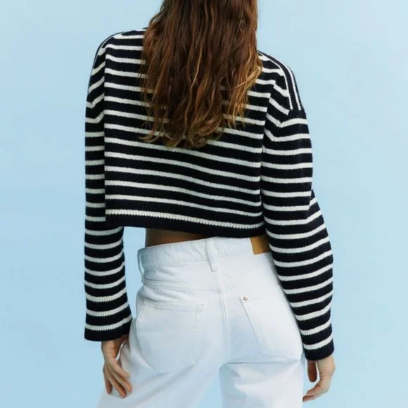 NWT Black and White Cropped Sweater - Picture 5 of 8